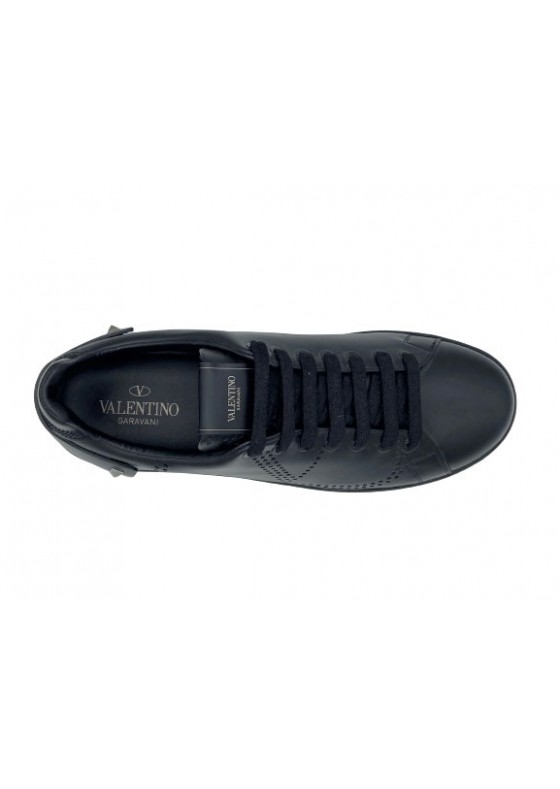 Valentino Garavani Leather Sneakers Black TUC04Y2