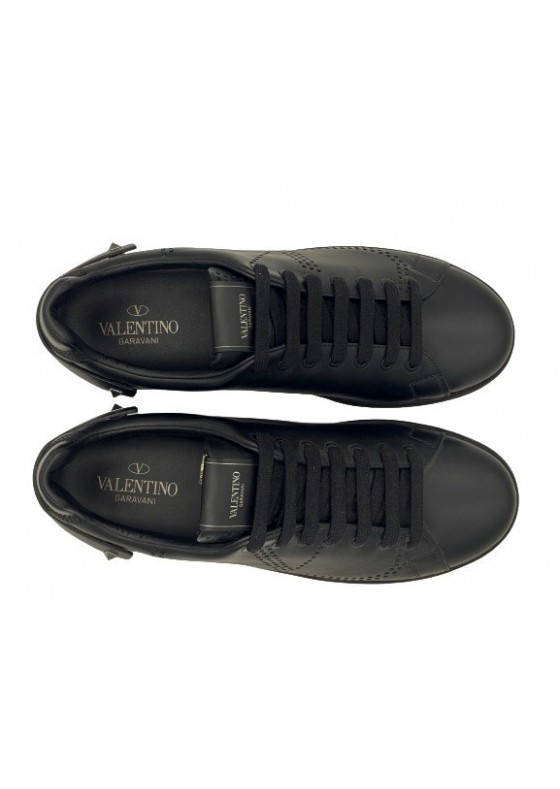 Valentino Garavani Leather Sneakers Black TUC04Y2