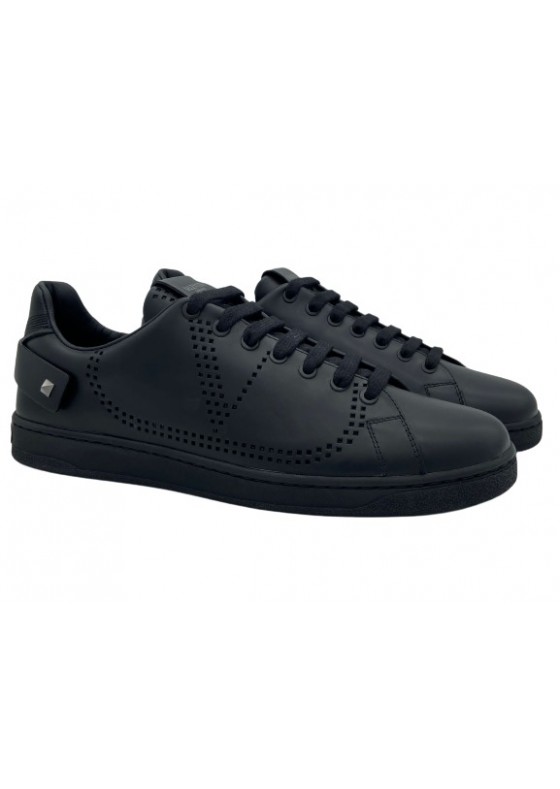 Valentino Garavani Leather Sneakers Black TUC04Y2